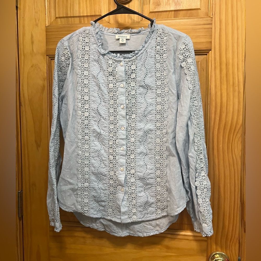 Sundance gorgeous light blue button down blouse size PS